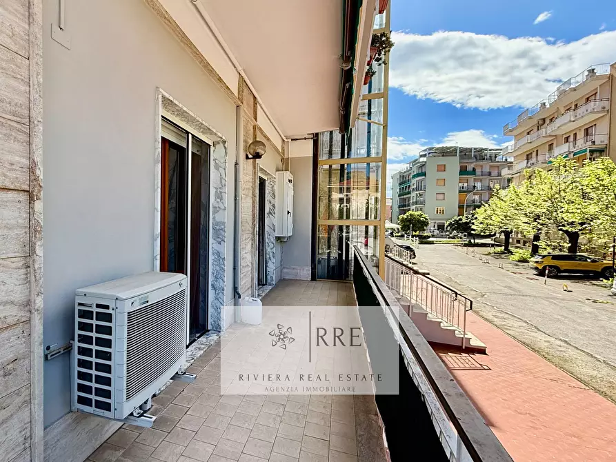 Immagine 23 di Appartamento in vendita  in via Aurelia a Loano