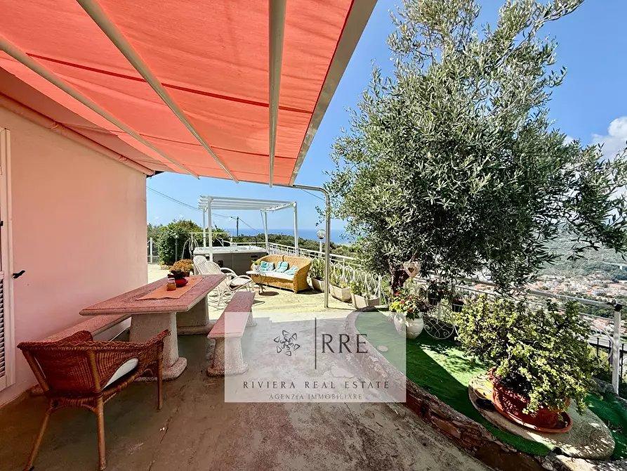 Immagine 31 di Villa in vendita  in alle Cascine a Imperia