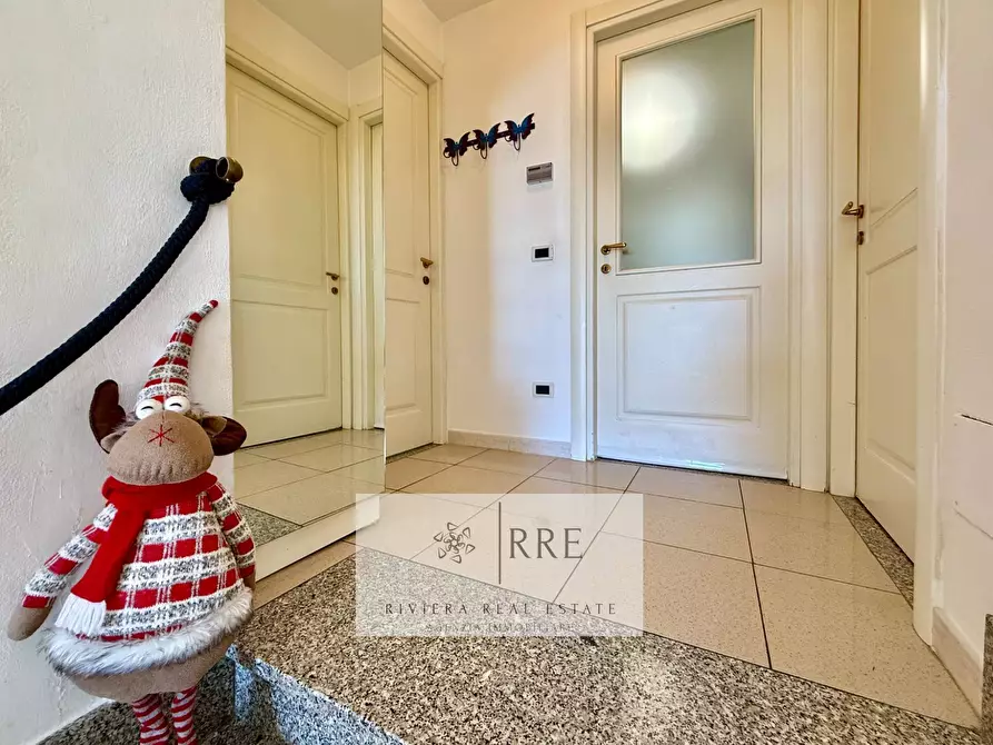 Immagine 22 di Villa in vendita  in alle Cascine a Imperia