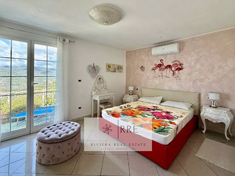 Immagine 23 di Villa in vendita  in alle Cascine a Imperia