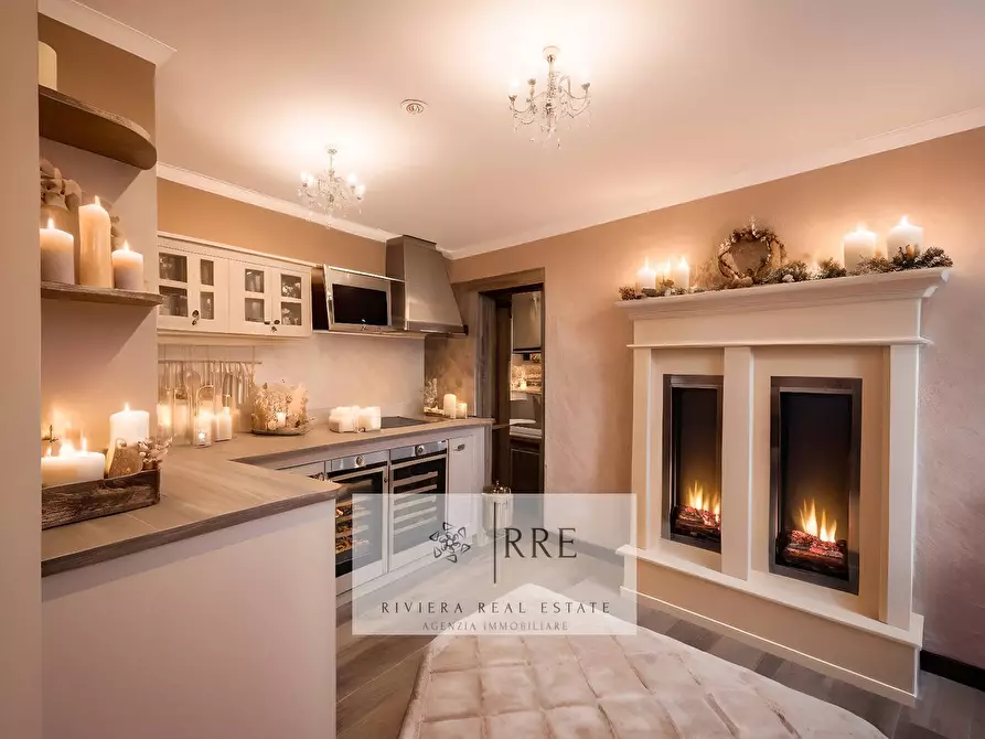 Immagine 12 di Casa semindipendente in vendita  in via Leonpancaldo a Alassio