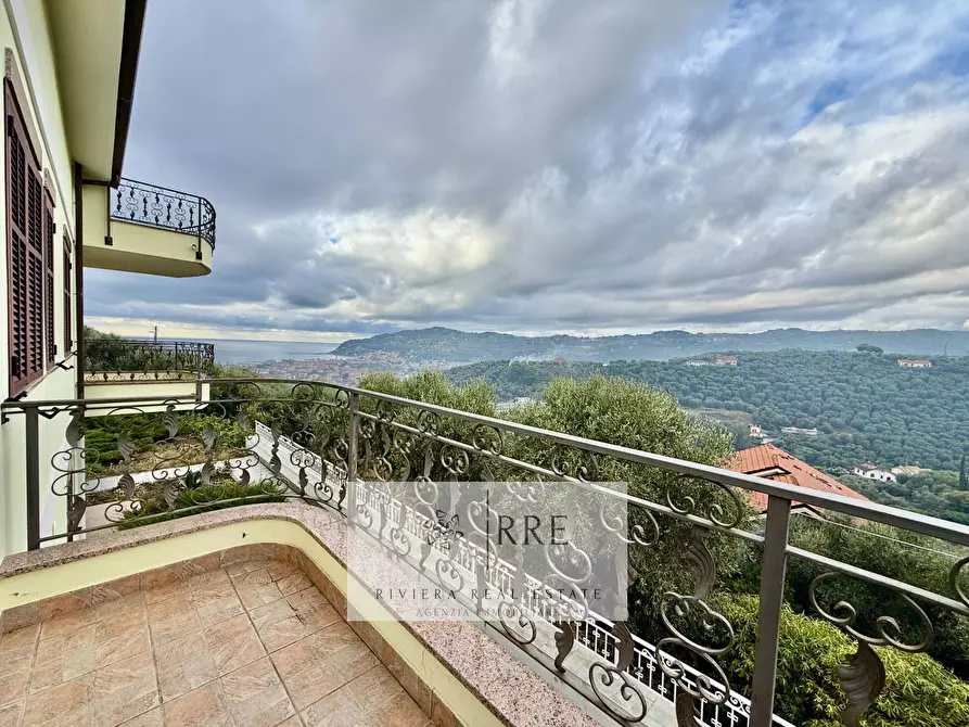 Immagine 36 di Villa in vendita  in via degli Ulivi a Diano Arentino