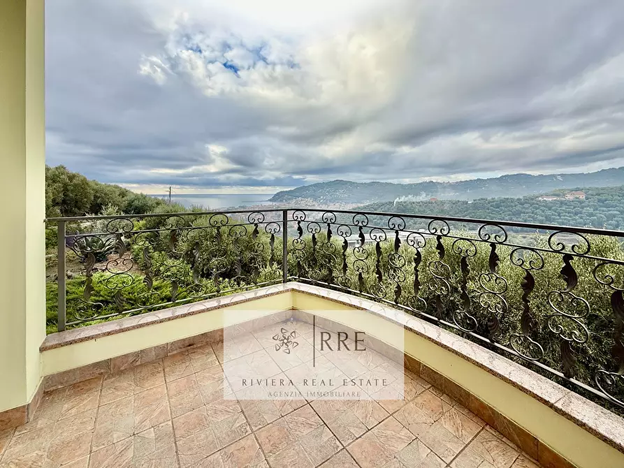 Immagine 8 di Villa in vendita  in via degli Ulivi a Diano Arentino
