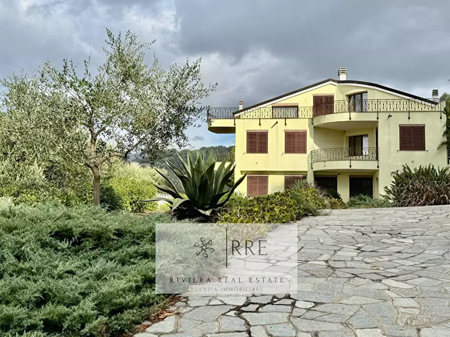 Immagine 14 di Villa in vendita  in via degli Ulivi a Diano Arentino