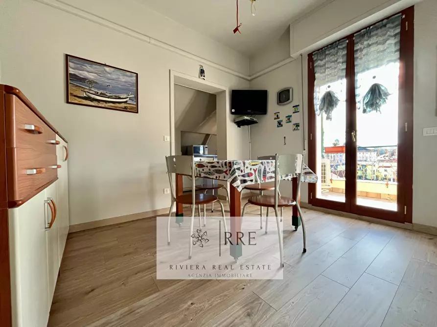 Immagine 10 di Appartamento in vendita  in via Aurelia a Loano