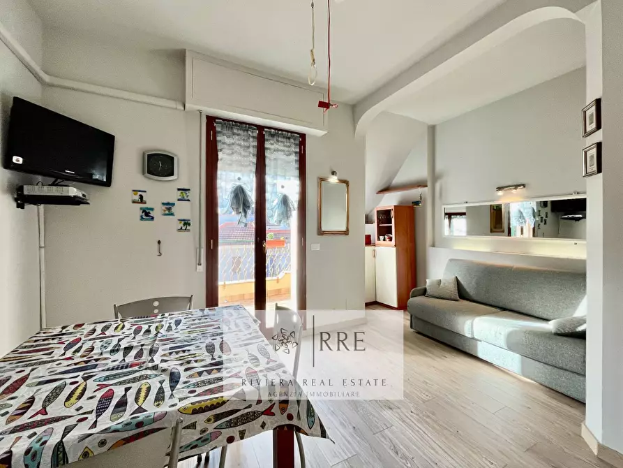 Immagine 7 di Appartamento in vendita  in via Aurelia a Loano