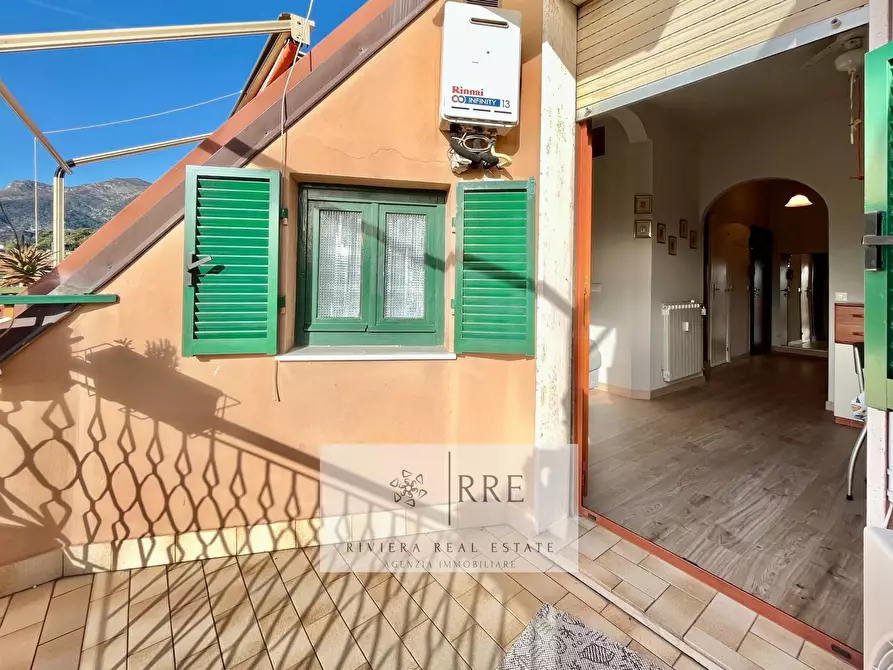 Immagine 3 di Appartamento in vendita  in via Aurelia a Loano