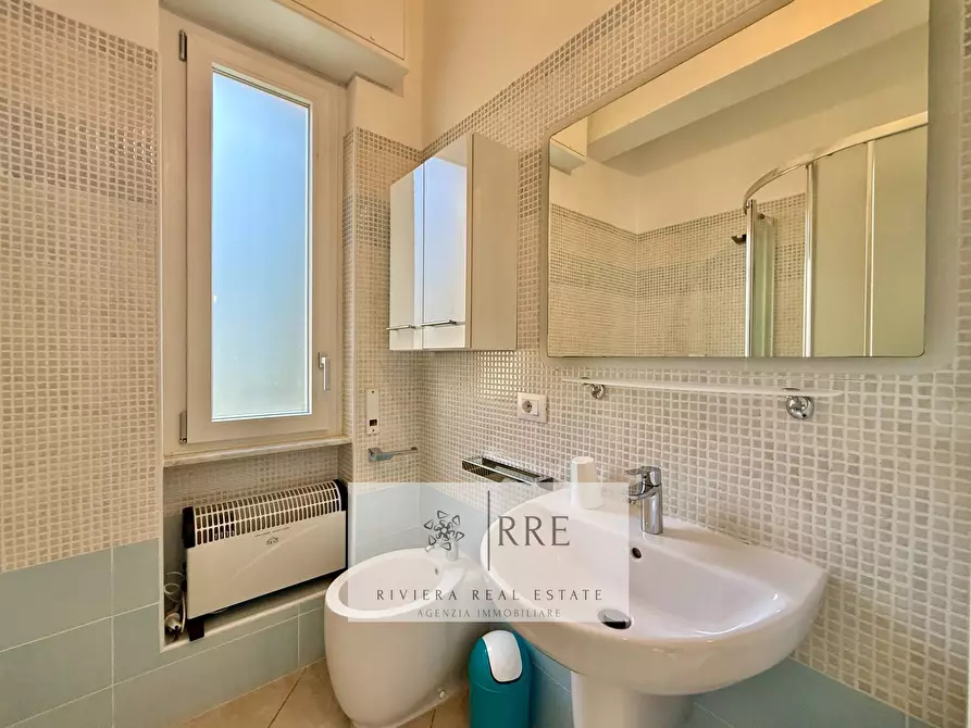 Immagine 20 di Appartamento in vendita  in via Rangè a Alassio