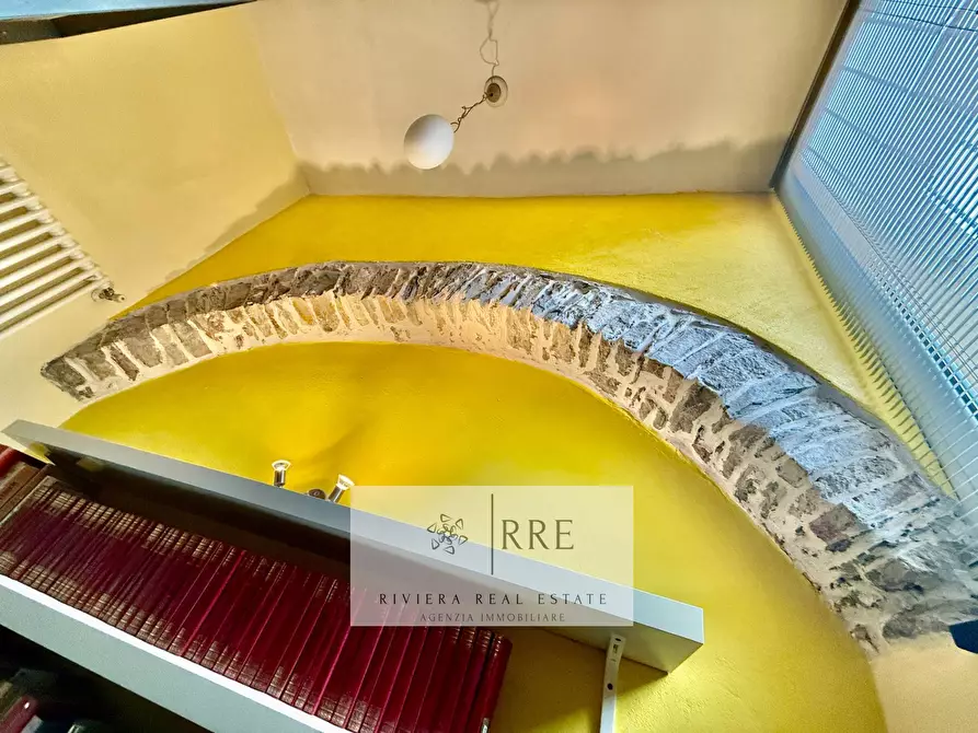 Immagine 16 di Appartamento in vendita  in corso Mario Ponzoni a Armo