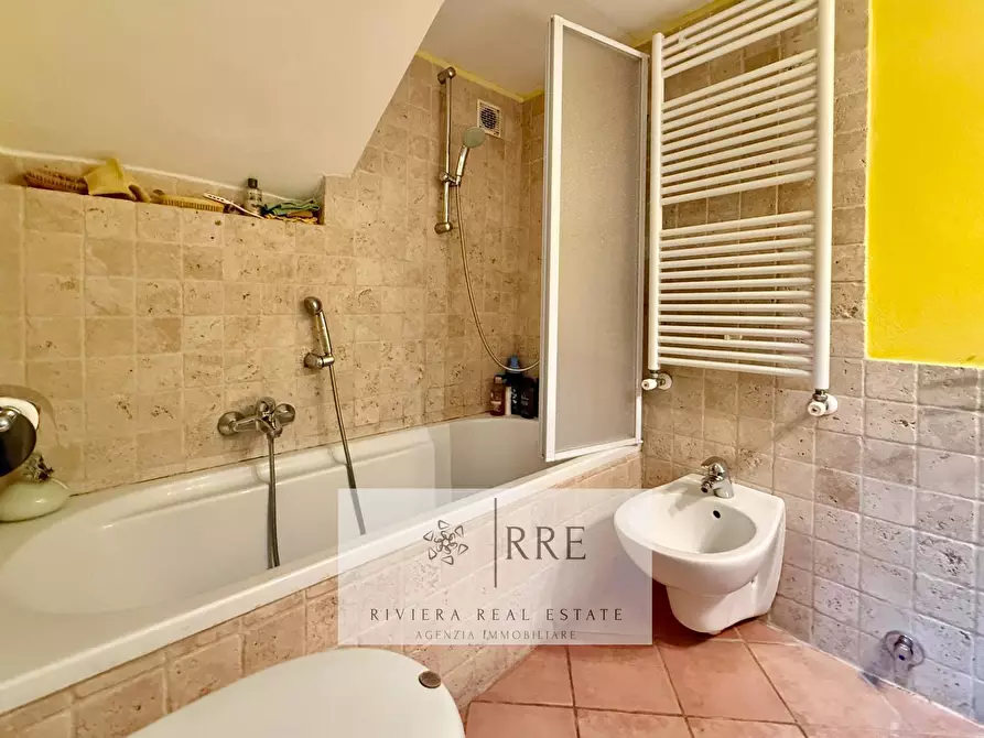 Immagine 20 di Appartamento in vendita  in corso Mario Ponzoni a Armo