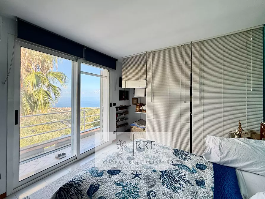 Immagine 21 di Villa in vendita  in via Costa Lupara a Alassio