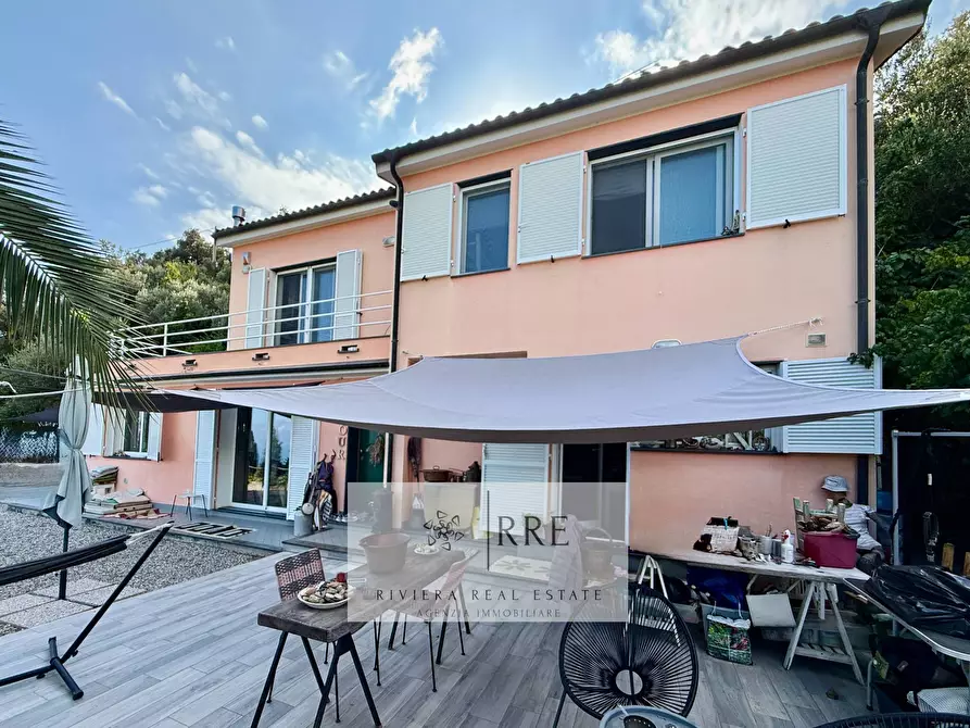 Immagine 29 di Villa in vendita  in via Costa Lupara a Alassio