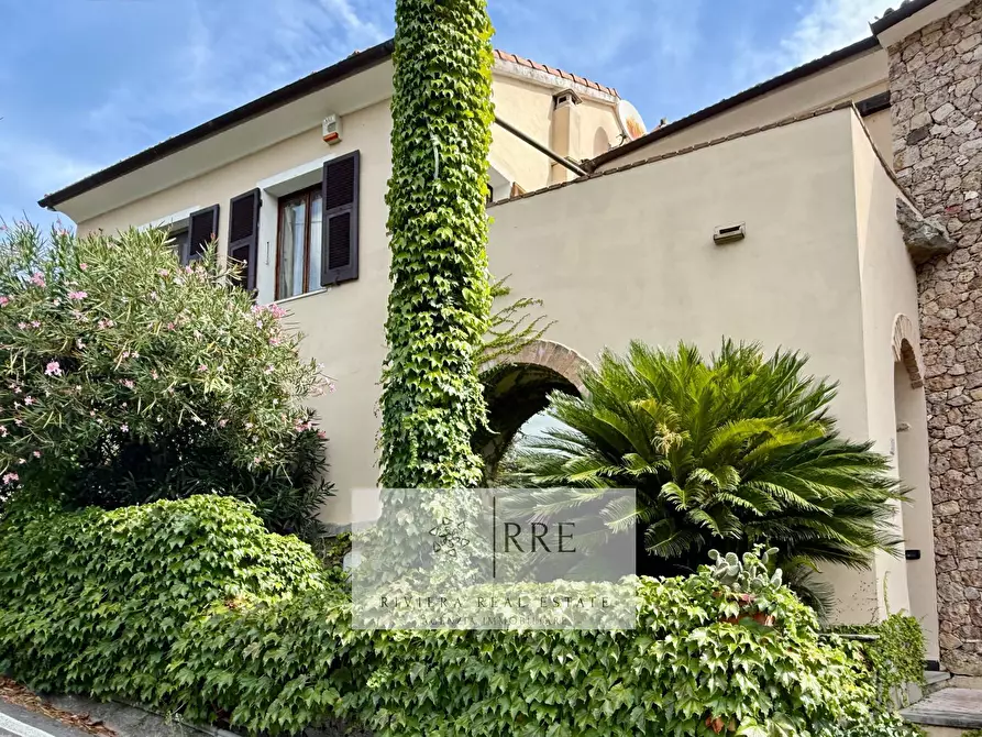 Immagine 4 di Casa indipendente in vendita  in fraz. Segno a Quiliano