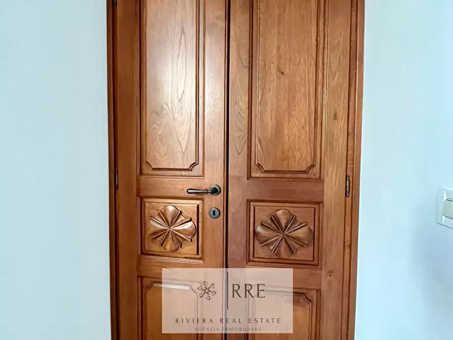 Immagine 15 di Appartamento in vendita  in corso Mario Ponzoni a Armo