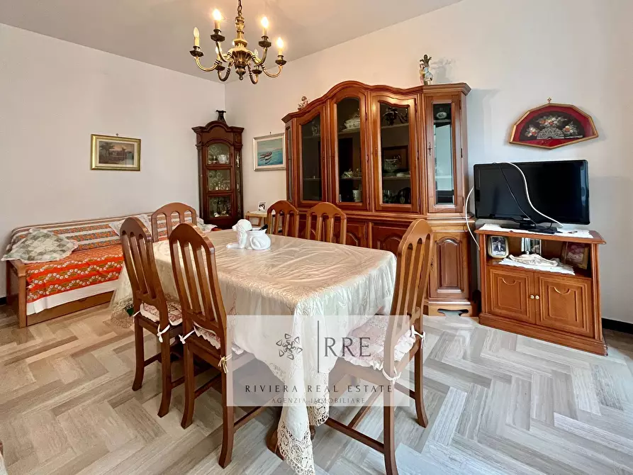 Immagine 3 di Appartamento in vendita  in Via Giacomo Puccini a Albenga