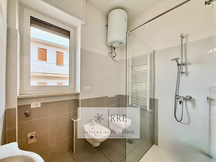 Immagine 8 di Appartamento in vendita  in Via Aurelia Ovest a Loano