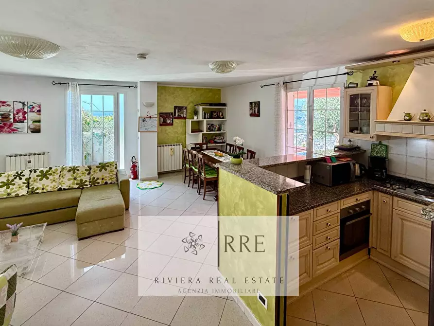 Immagine 15 di Villa in vendita  in alle Cascine a Imperia