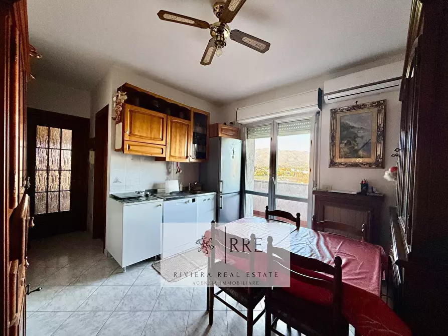 Immagine 3 di Appartamento in vendita  in via Valle d' Aosta a Albenga