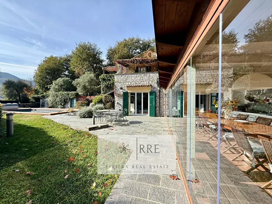 Immagine 18 di Villa in vendita  in dentro il Golf Club a Casanova Lerrone