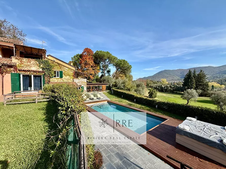 Immagine 23 di Villa in vendita  in dentro il Golf Club a Casanova Lerrone