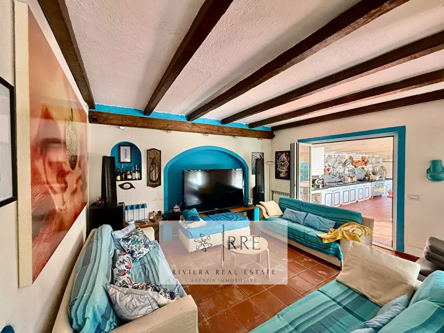 Immagine 27 di Villa in vendita  in dentro il Golf Club a Casanova Lerrone