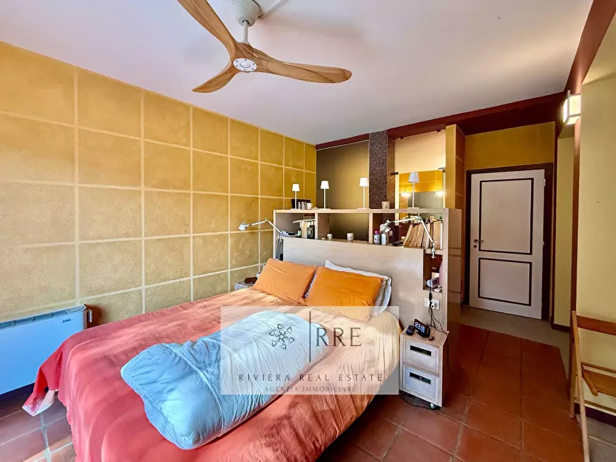 Immagine 38 di Villa in vendita  in dentro il Golf Club a Casanova Lerrone