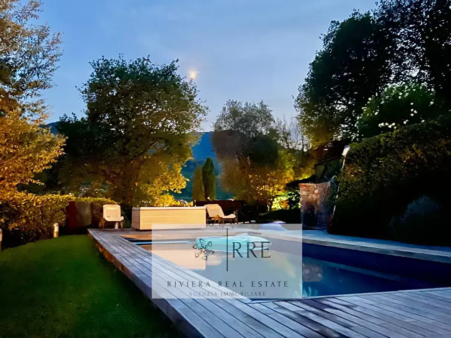 Immagine 54 di Villa in vendita  in dentro il Golf Club a Casanova Lerrone