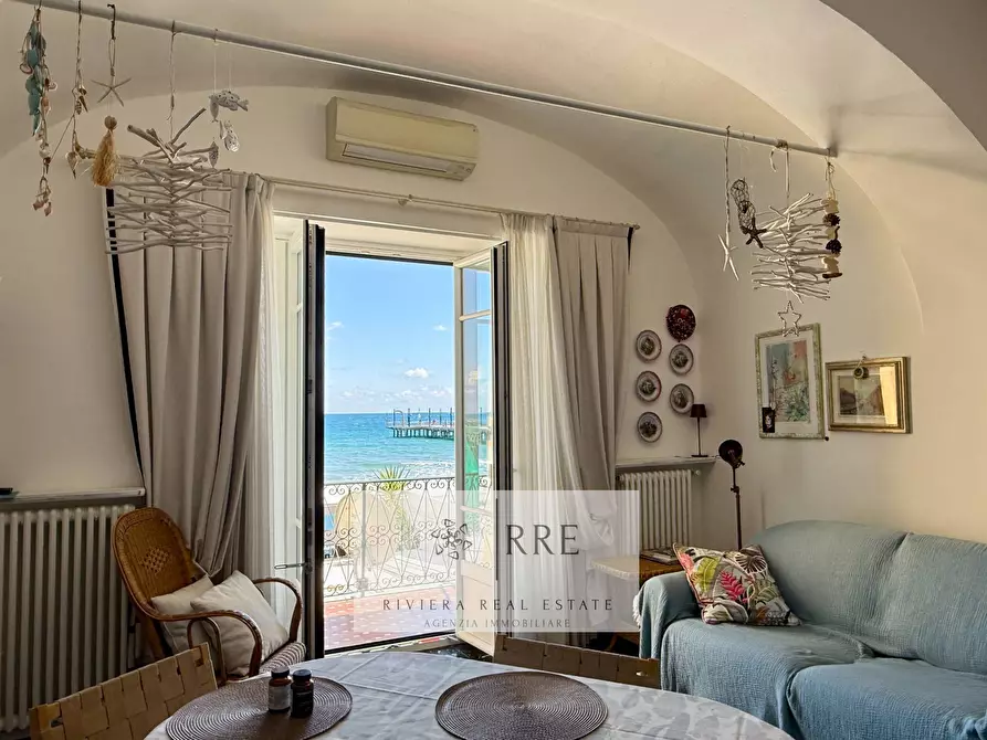 Immagine 9 di Appartamento in vendita  in passeggiata Grollero a Alassio