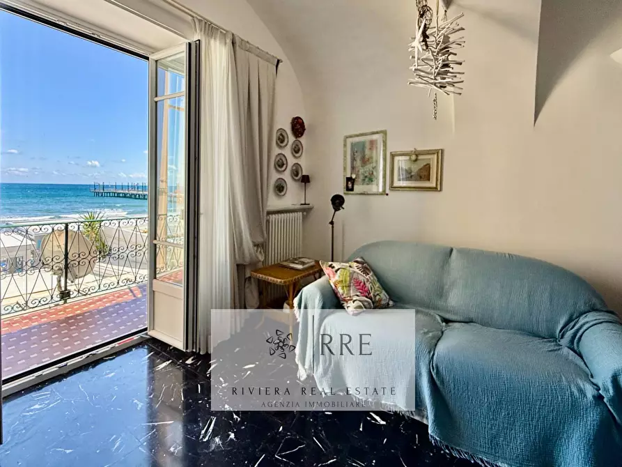 Immagine 5 di Appartamento in vendita  in passeggiata Grollero a Alassio