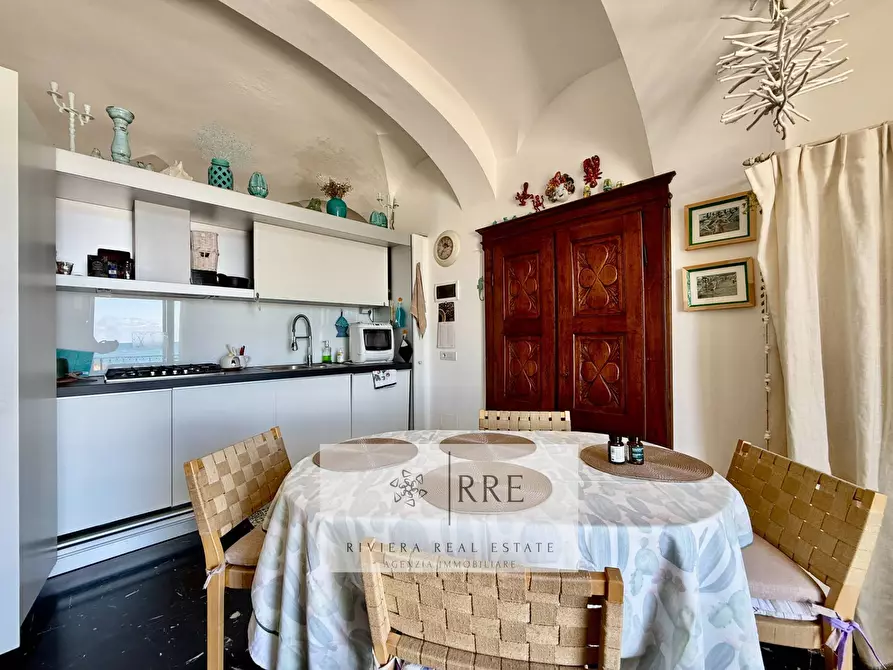 Immagine 14 di Appartamento in vendita  in passeggiata Grollero a Alassio