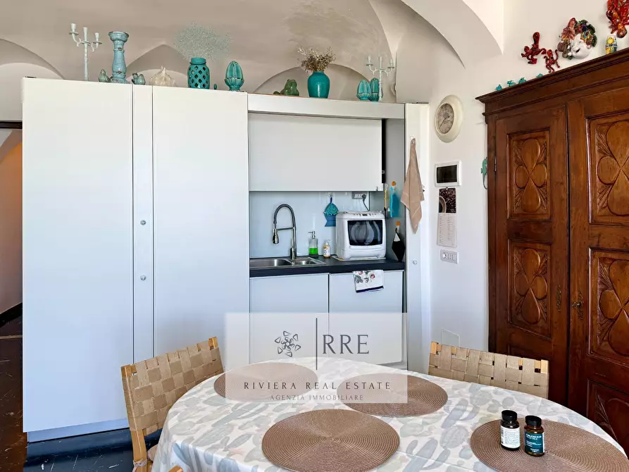 Immagine 18 di Appartamento in vendita  in passeggiata Grollero a Alassio