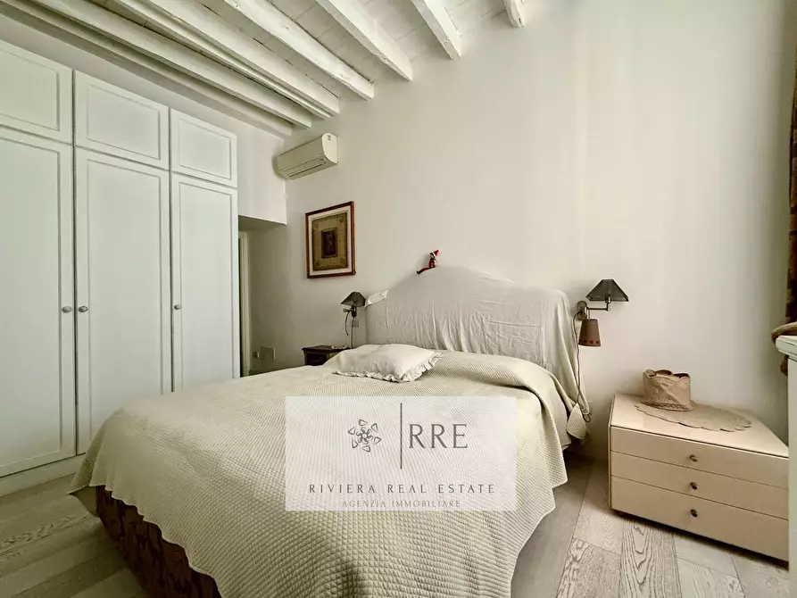 Immagine 24 di Appartamento in vendita  in passeggiata Grollero a Alassio