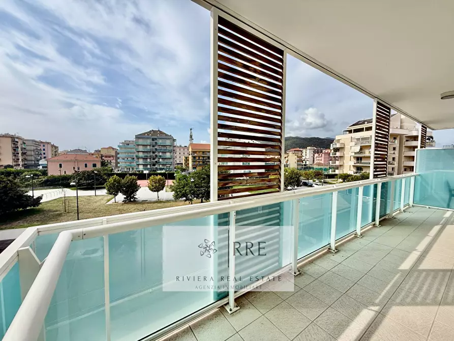 Immagine 15 di Appartamento in vendita  in Via Ugo la Malfa a Albenga