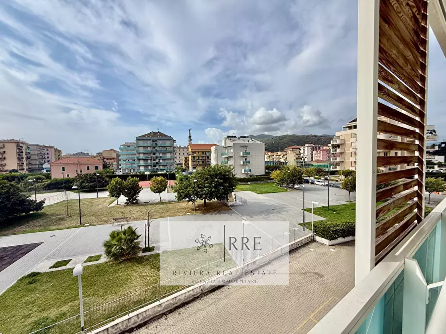 Immagine 24 di Appartamento in vendita  in Via Ugo la Malfa a Albenga