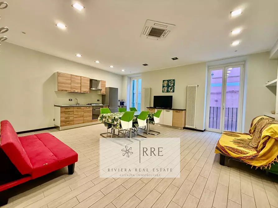 Immagine 2 di Appartamento in vendita  in Caruggio centro storico a Ceriale