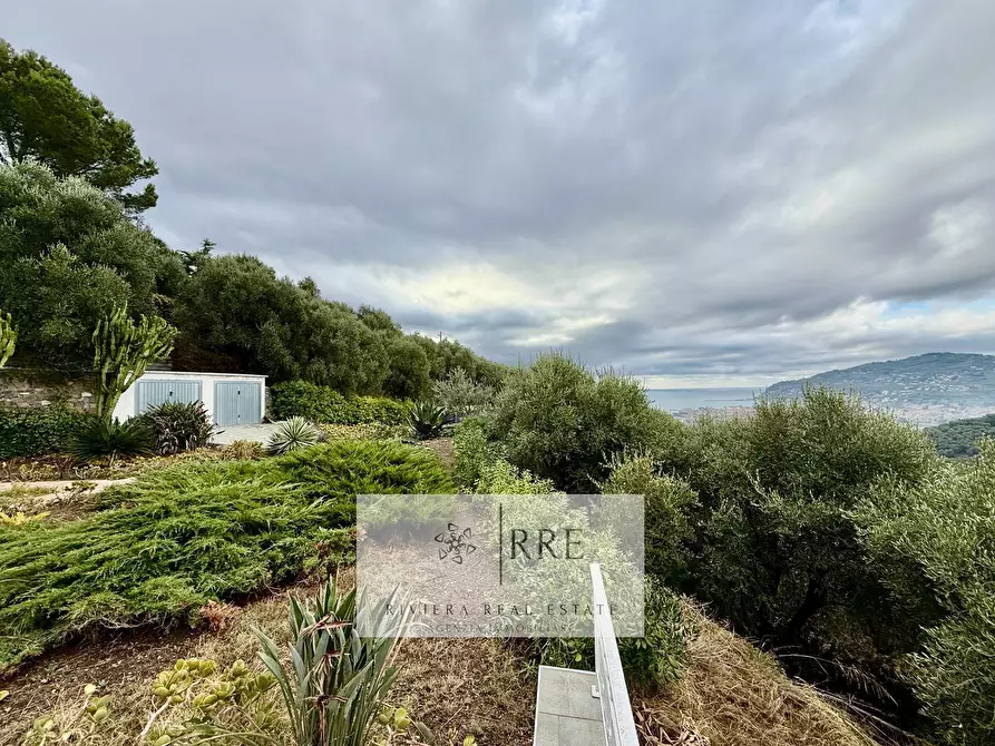 Immagine 13 di Villa in vendita  in via degli Ulivi a Diano Arentino