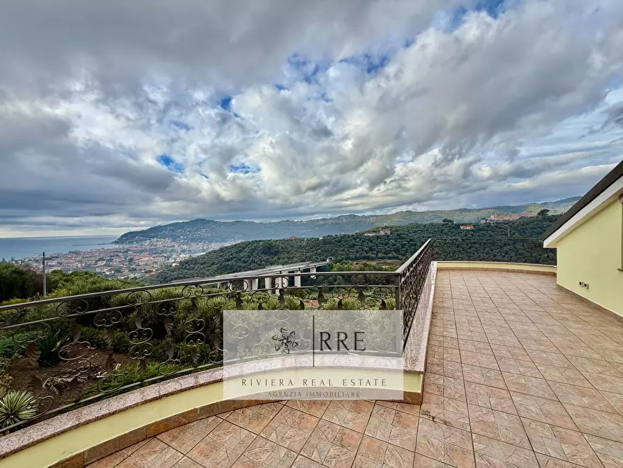 Immagine 7 di Villa in vendita  in via degli Ulivi a Diano Arentino