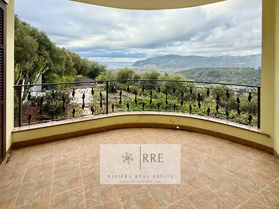 Immagine 29 di Villa in vendita  in via degli Ulivi a Diano Arentino