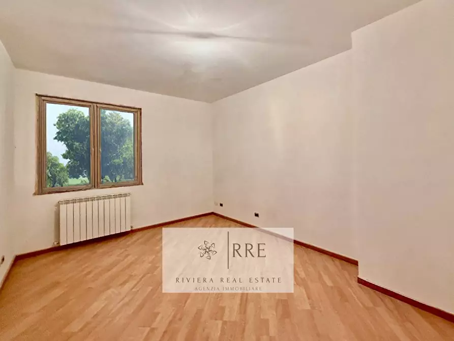 Immagine 19 di Villa in vendita  in via degli Ulivi a Diano Arentino