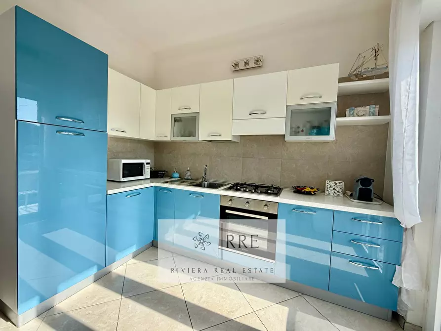 Immagine 10 di Appartamento in vendita  in via Rangè a Alassio