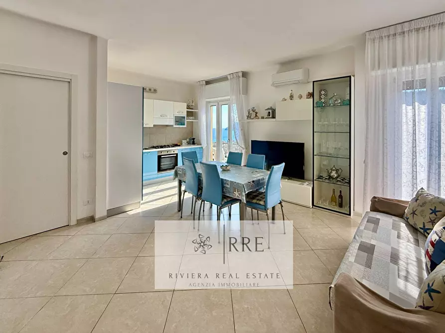 Immagine 8 di Appartamento in vendita  in via Rangè a Alassio