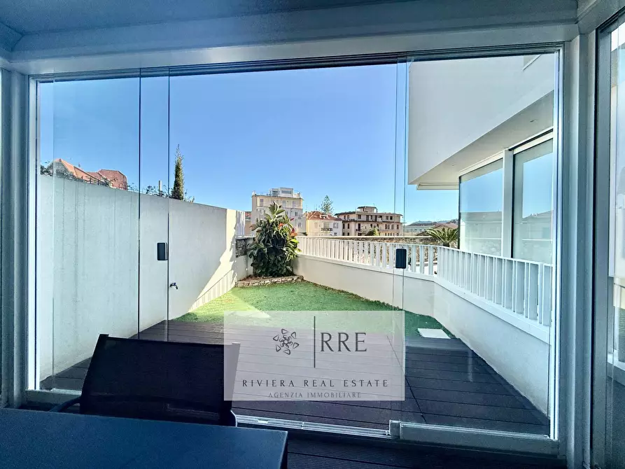 Immagine 10 di Appartamento in vendita  in via Adelasia a Alassio