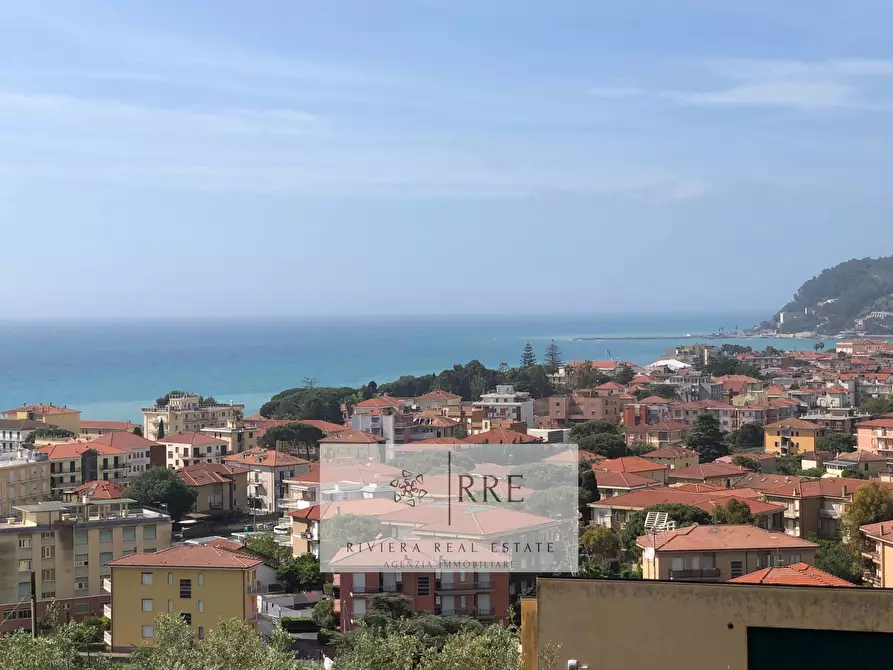 Immagine 4 di Villa in vendita  in via Monade a Diano Arentino
