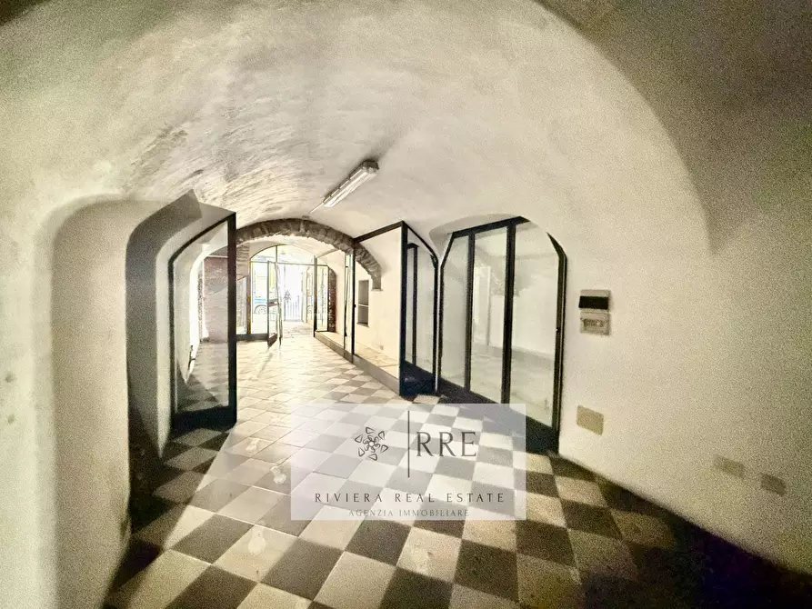 Immagine 6 di Negozio in affitto  in Corso Ponzoni a Armo