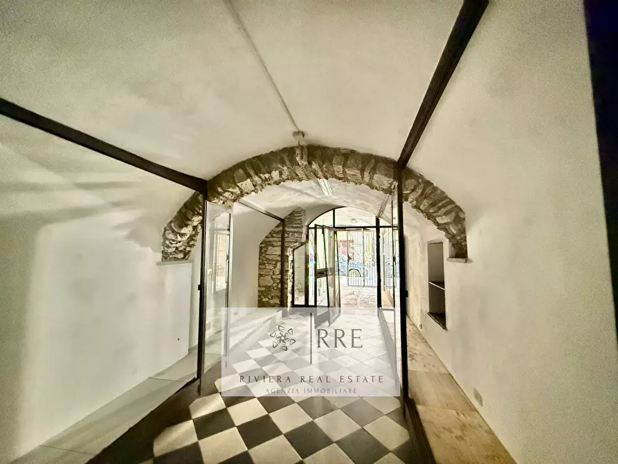 Immagine 5 di Negozio in affitto  in Corso Ponzoni a Armo