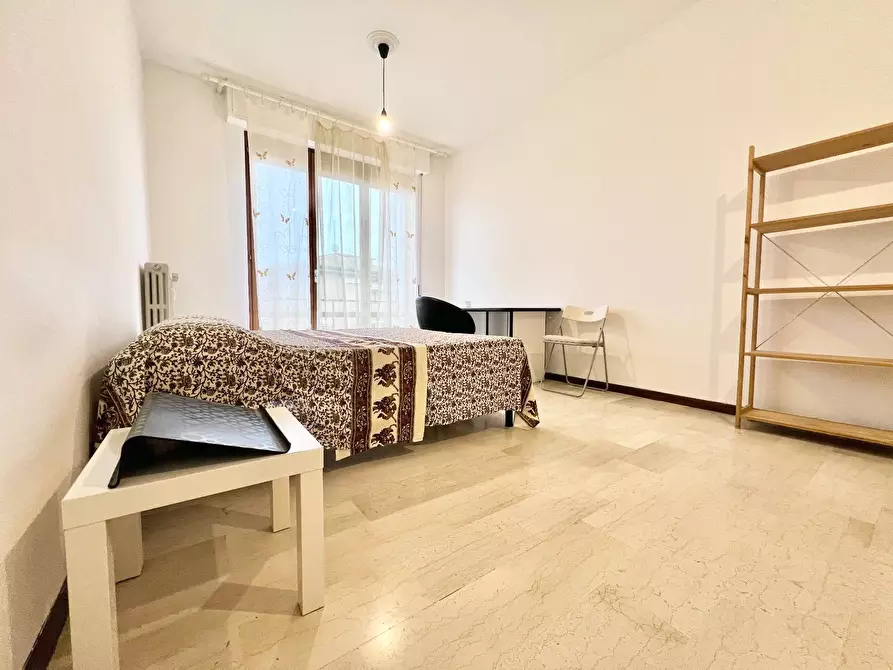 Immagine 13 di Appartamento in vendita  in via ambrogio sansedoni snc a Siena