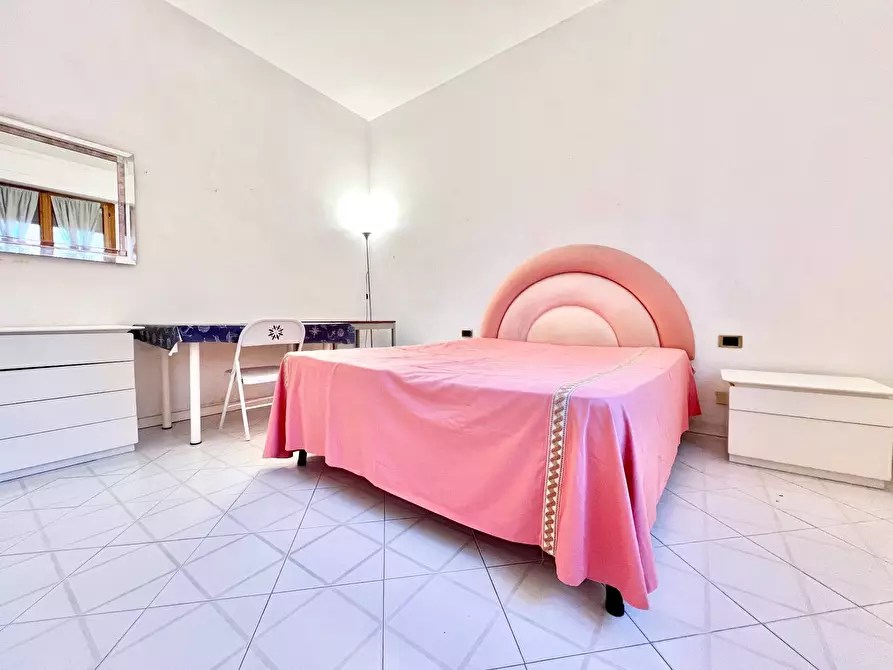 Immagine 21 di Appartamento in vendita  in porta ovile a Siena