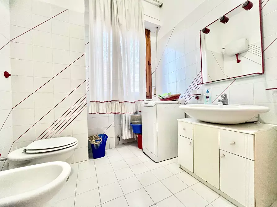 Immagine 18 di Appartamento in vendita  in porta ovile a Siena