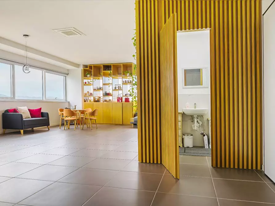 Immagine 33 di Ufficio in vendita  in via chemnitz 5/3 a Prato