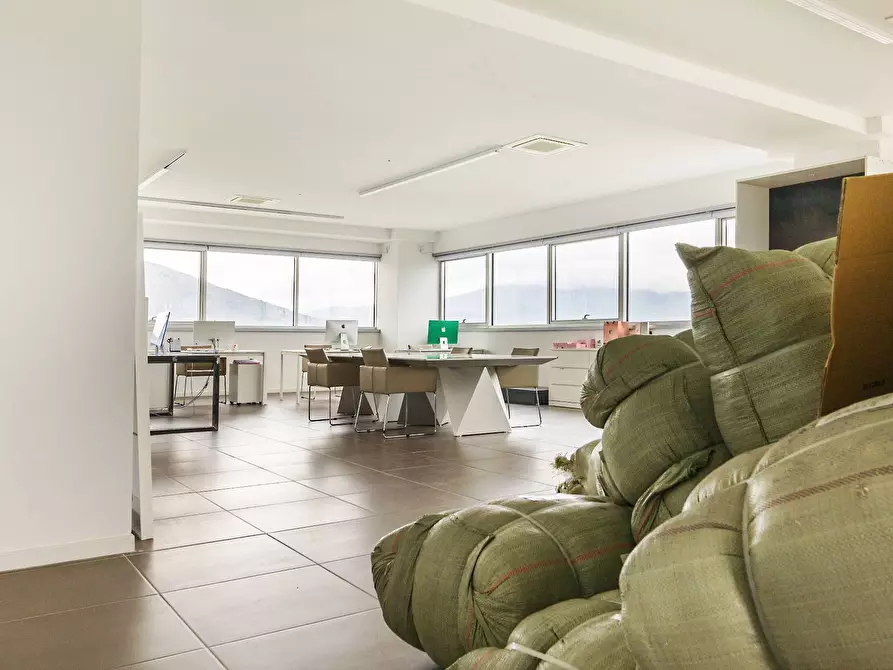 Immagine 57 di Ufficio in vendita  in via chemnitz 5/3 a Prato